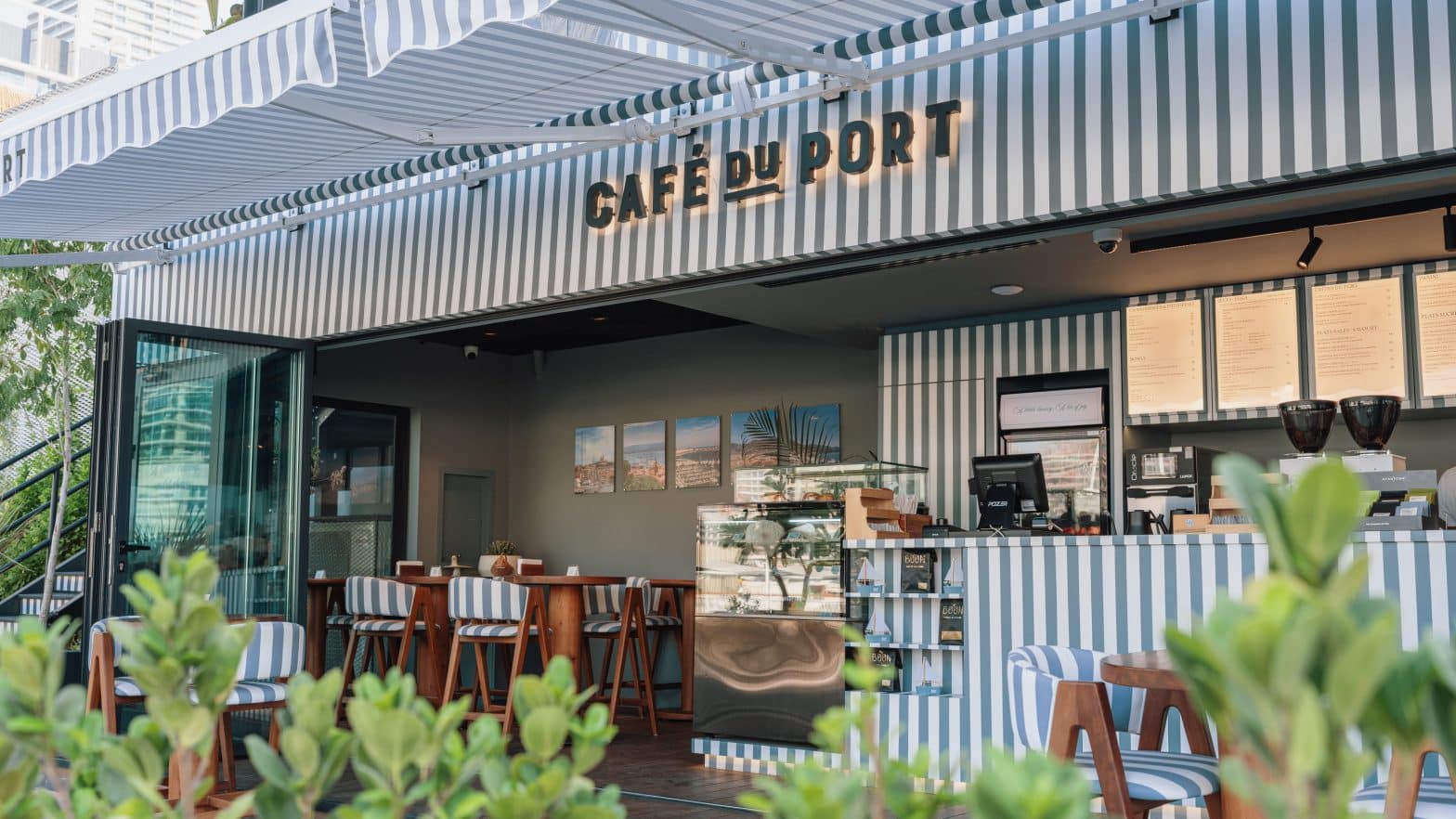 Cafe du Port